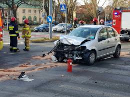 91-latek kierował Citroenem który zderzył się z radiowozem
