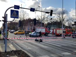 91-latek kierował Citroenem który zderzył się z radiowozem