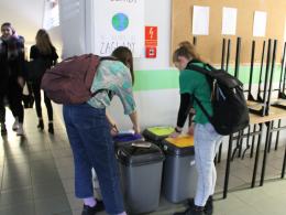 Licealiści promują ekologię wśród swoich kolegów