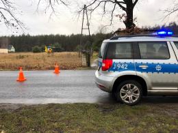 Tarnów Opolski. Kobieta wjechała w drzewo. Lądował śmigłowiec LPR