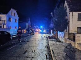 Nocna jazda zakończona na słupie. Niebezpieczne zdarzenie w gminie Strzeleczki