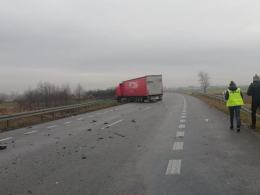 Wypadek w powiecie brzeskim. Nie udało się uratować 73-letniego kierowcy