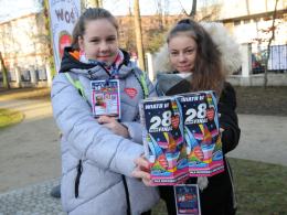 Wolontariusze z puszkami WOŚP kwestują na ulicach Opola