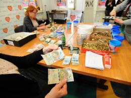 Wolontariusze zebrali już ponad 100 tysięcy złotych do puszek WOŚP