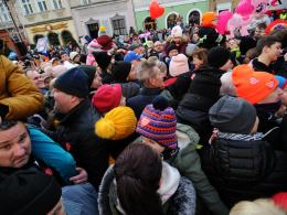 Opolanie utworzyli wielkie, żywe serce na rynku