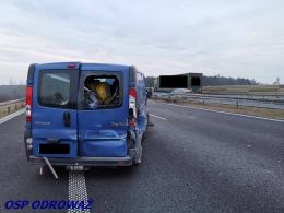 Bus wjechał w barierki na opolskim odcinku A4