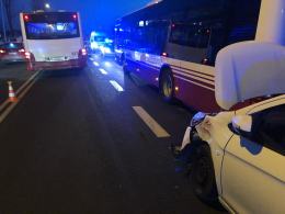 Zderzenie Opla i dwóch autobusów MZK w Opolu