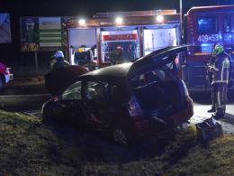 Wypadek dwóch osobówek przy zjeździe na Lewin Brzeski. Są ranni