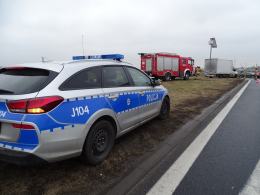 Niebezpiecznie na drogach. W Brzegu bus zderzył się z osobówką