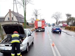 Zderzenie Alfa Romeo i Seata. 2 osoby poszkodowane