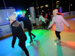 Rytmy Disco zagościły na lodowisku przy Stawku Zamkowym