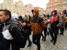 Blisko pół tysiąca maturzystów zatańczyło poloneza na rynku w Opolu