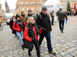 Blisko pół tysiąca maturzystów zatańczyło poloneza na rynku w Opolu