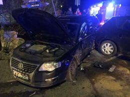 Zderzenie dwóch osobówek w Winowie. Jedna osoba ranna