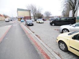 Przed wjazdem do Stegu Arena nigdy nie było parkingu. Opolanie parkują jak chcą