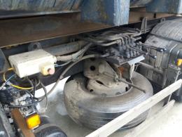 Przewoził metalowe odpady pojazdem zagrażającym bezpieczeństwu wszystkich uczestników ruchu