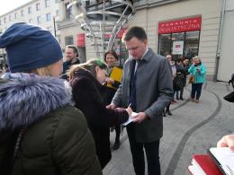 Szymon Hołownia otworzył swoje biuro w Opolu