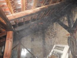 Pożar garażu w Racławiczkach. Spłonął samochód osobowy