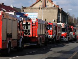 Pożar budynku przy Walecki w Opolu. Na miejscu 7 zastępów straży