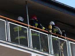Pożar budynku przy Walecki w Opolu. Na miejscu 7 zastępów straży