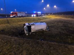 Auto dostawcze wypadło z trasy na 244 km A4