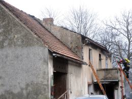 Pożar domu jednorodzinnego w Ligocie Górnej. Znaleziono zwęglone ciało