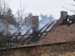 Pożar domu jednorodzinnego w Ligocie Górnej. Znaleziono zwęglone ciało