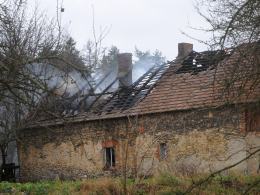 Pożar domu jednorodzinnego w Ligocie Górnej. Znaleziono zwęglone ciało