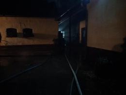 7 zastępów straży walczyło z pożarem stodoły w Dylakach