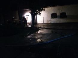 7 zastępów straży walczyło z pożarem stodoły w Dylakach