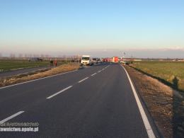 Śmiertelny wypadek pod Prudnikiem. Zablokowana droga nr 414 pomiędzy Białą a Krobuszem 