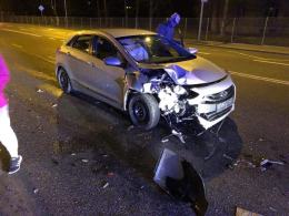 Wypadek na Niemodlińskiej w Opolu. Kierowca osobówki w szpitalu
