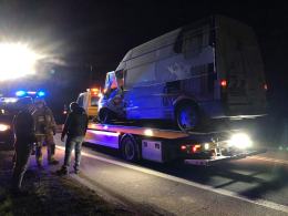 Wyprzedzał na podwójnej ciągłej i doprowadził do kolizji