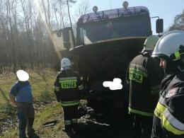Strażacy wyjechali do pożaru samochodu ciężarowego w Dębskiej Kuźni