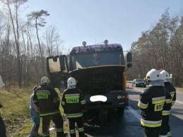 Strażacy wyjechali do pożaru samochodu ciężarowego w Dębskiej Kuźni