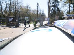 Cmentarze nie zostaną zamknięte, ale za wybranie się tam można dostać mandat