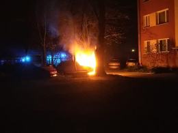 Pożar samochodu osobowego na ulicy 1 Maja w Opolu
