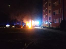 Pożar samochodu osobowego na ulicy 1 Maja w Opolu