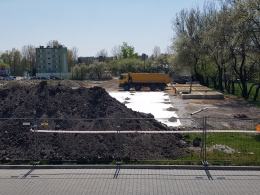 Trwa budowa Opolskiego Parku Sportu. Zakończono montaż podwieszanej bieżni