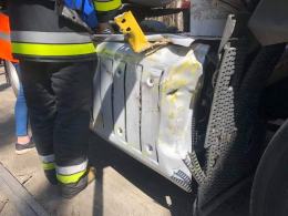 Zdarzenie drogowe na DW 408. Zderzyły się dwa samochody ciężarowe