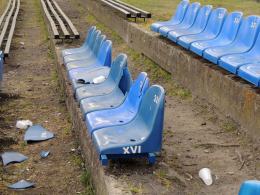 Zatrzymany za zniszczenie krzesełek na stadionie