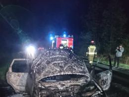 Samochód osobowy spłonął na drodze wojewódzkiej nr 414