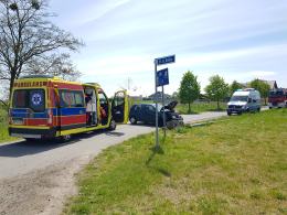 Dobrzeń Wielki: Kobieta wjechała w latarnię