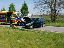 Dobrzeń Wielki: Kobieta wjechała w latarnię