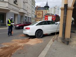 Pijany kierowca wjechał w hotel Piast. Są utrudnienia