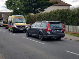 Zderzenie 3 pojazdów na ulicy Krzanowickiej. Jedna osoba w szpitalu