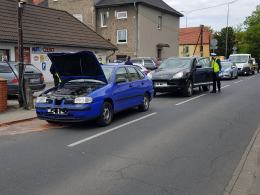 Zderzenie 3 pojazdów na ulicy Krzanowickiej. Jedna osoba w szpitalu
