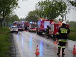Śmiertelny wypadek na DK40 w Pokrzywnicy. Nie żyje kierowca