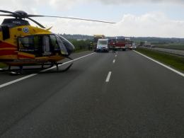 Wypadek na strzeleckim odcinku A4. Lądował śmigłowiec LPR