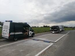 Przewoźnicy wciąż jeżdżą przeciążeni. Auta stwarzają zagrożenie na drodze